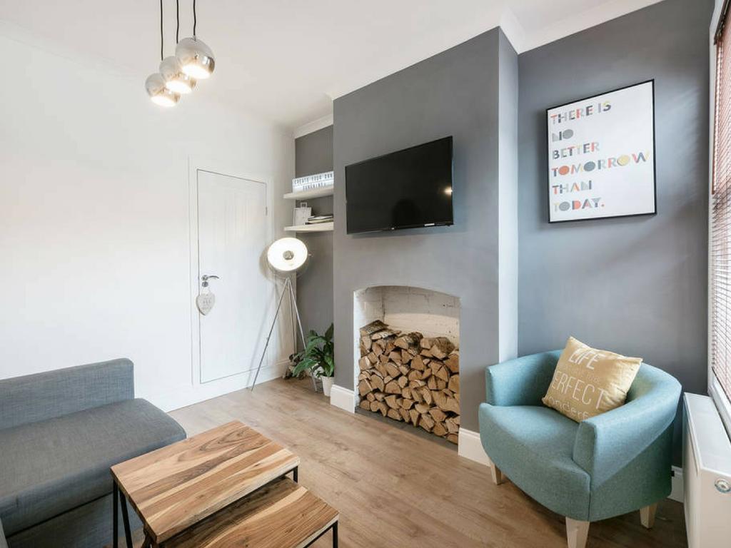 Cambridge House - Modern 2 Bedroom House, Close To Luton Airport & Town Centre Exteriör bild